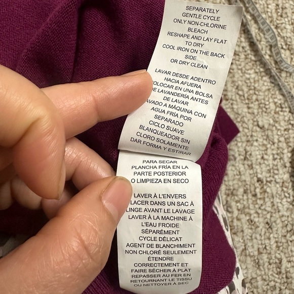 Michael Kors Magenta with Gold Accent sweater long sleeve new with tag - Picture 8 of 10